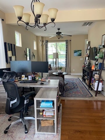 Living area - 8130 Lenox Creekside Dr