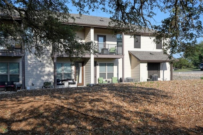 Building Photo - 565 Demarett Dr