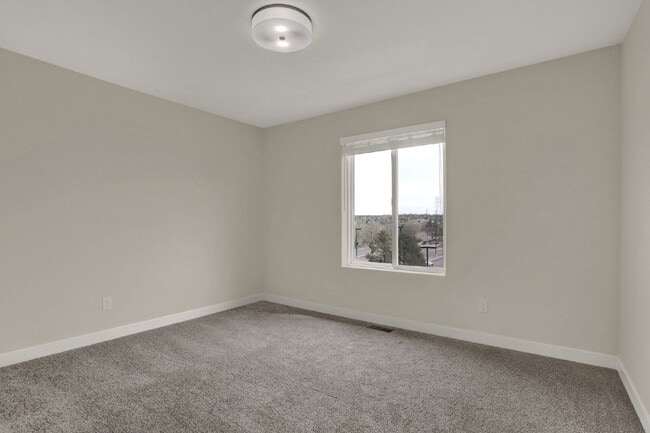 Building Photo - 3780 Venice Grove