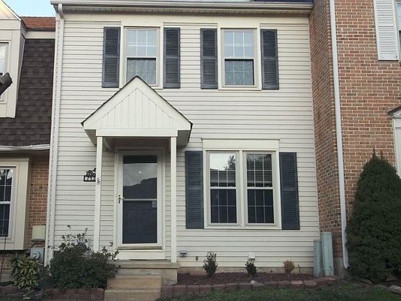 Primary Photo - 713 Chimney Hill Ln