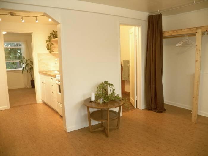 Building Photo - 4012 Lambert Rd