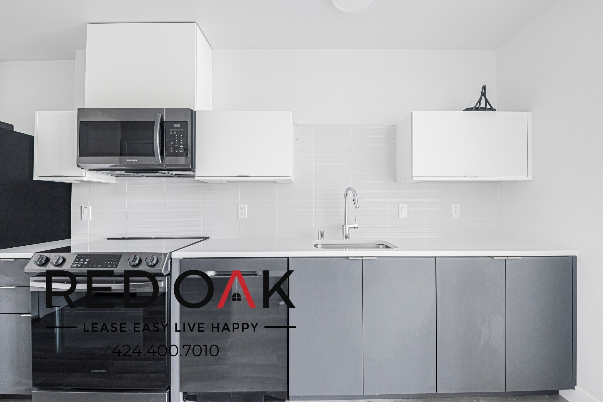 Building Photo - 700 N Spaulding Ave