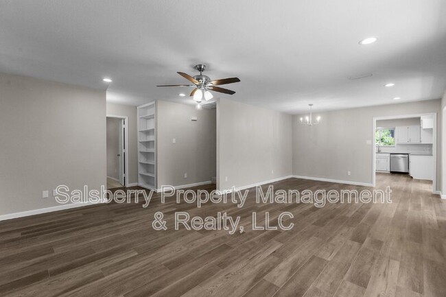 Building Photo - 3620 Harwood Ct