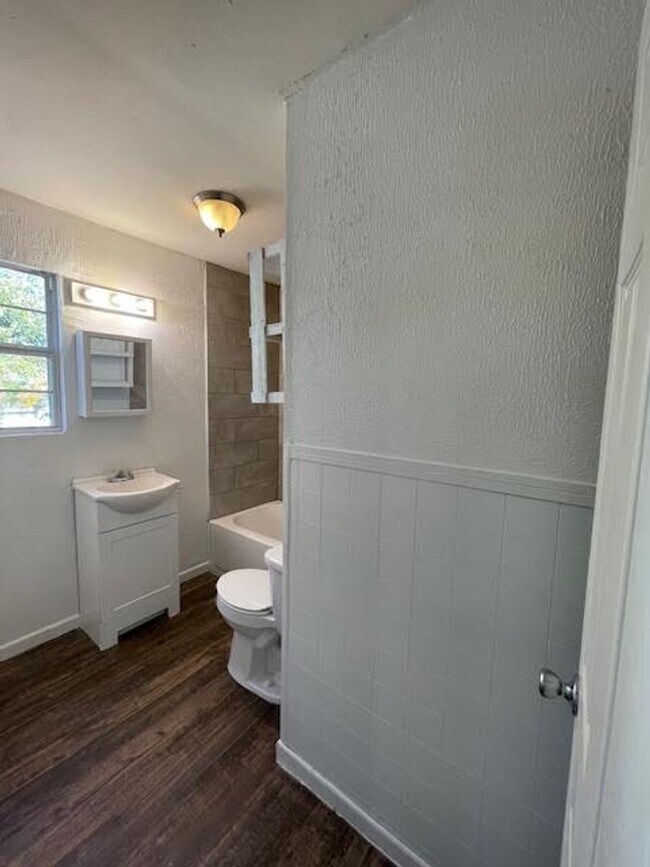 Building Photo - Spacious 1 bedroom apartment in the heart of Waco!