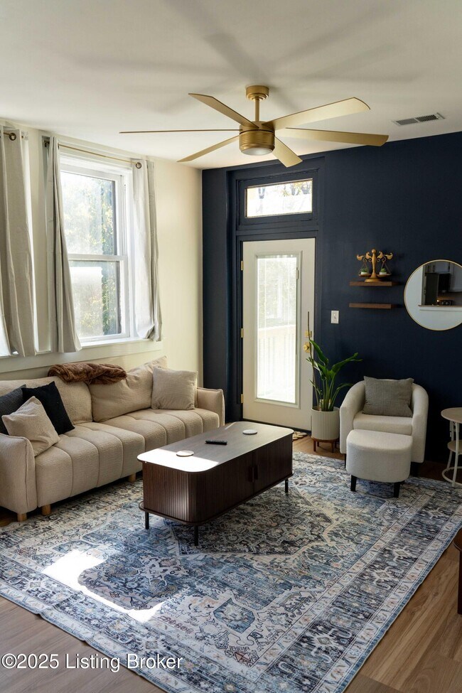 Building Photo - 1135 S 1st St