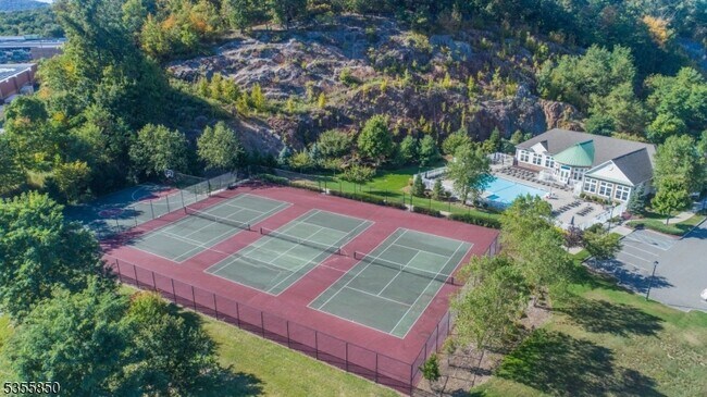 Building Photo - 4402 Ramapo Ct