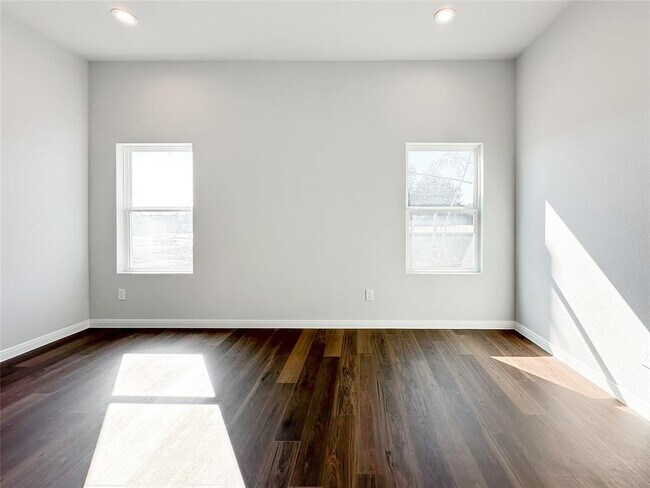 Building Photo - 18813 Luminescent Ln