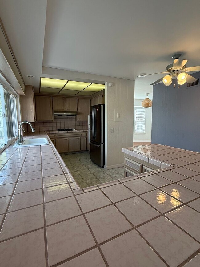 Building Photo - Spacious 4 Bed 3 Bath Cul-de-Sac Home