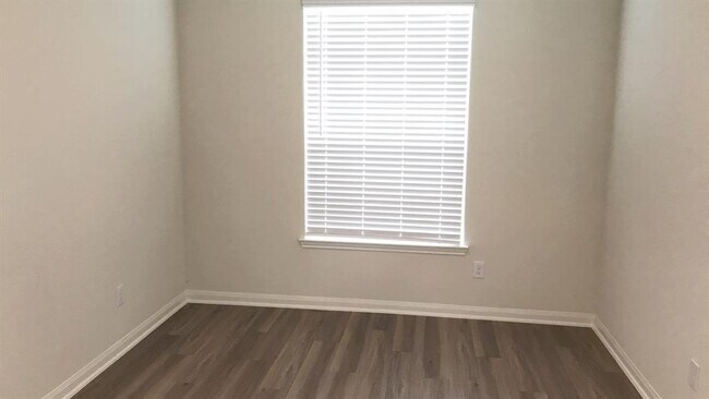 Building Photo - 20731 Solstice Point Dr