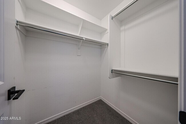 Building Photo - 3332 W Dunbar Dr