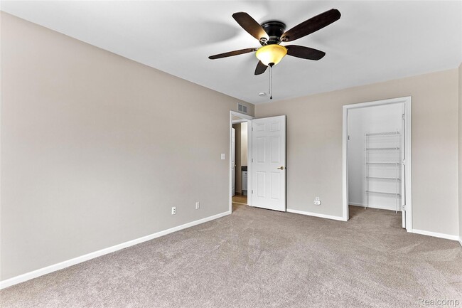 Building Photo - 3553 Oakmonte Blvd