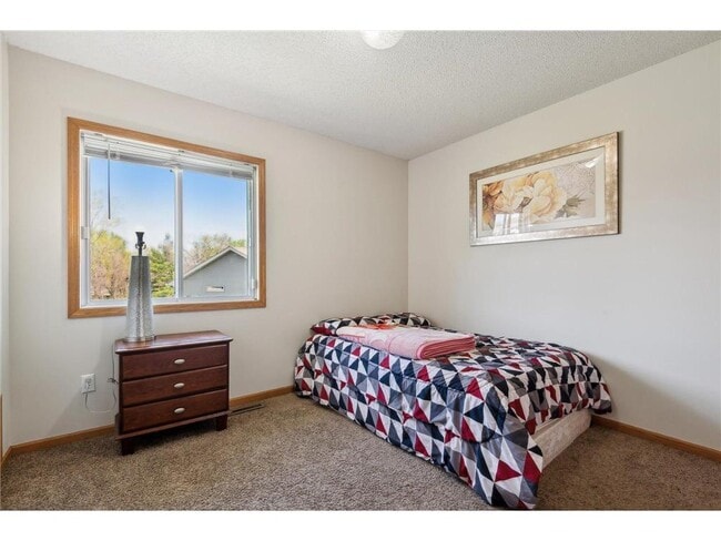 Building Photo - 2340 Edinbrook Terrace