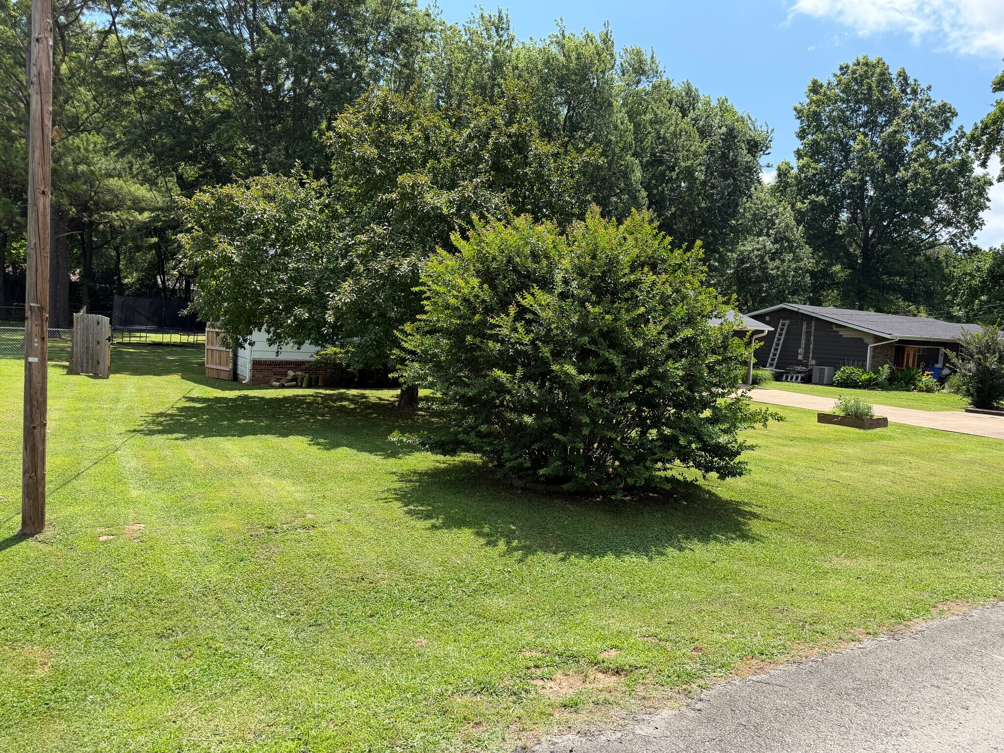 Building Photo - 2332 N Gooseberry Ln