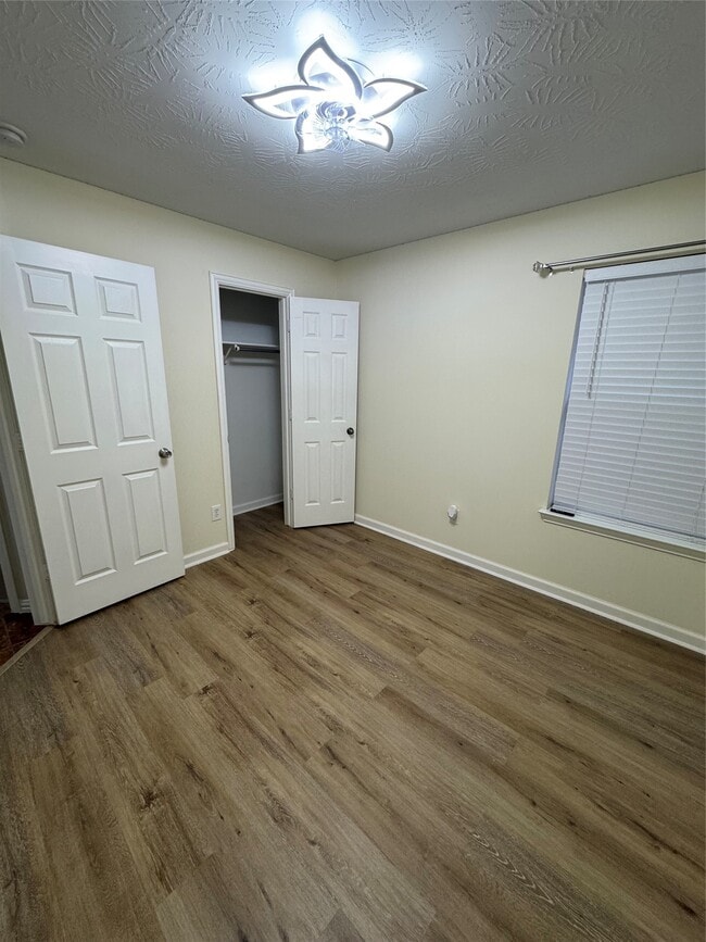 Building Photo - 5631 Bear Meadow Ln