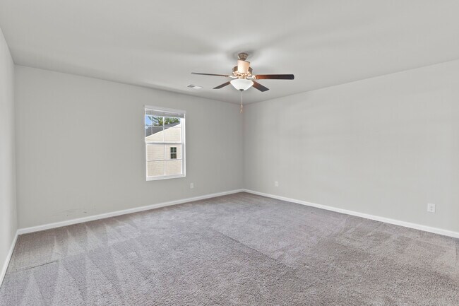 Building Photo - 672 Penfolds Wy