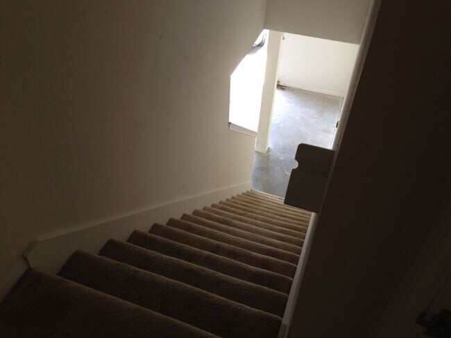 Building Photo - 2222 Arbor Lakes Cir