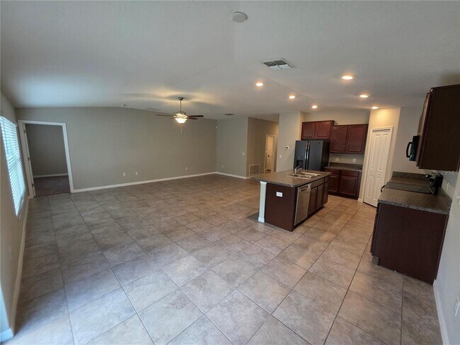 Building Photo - 1740 Broad Winged Hawk Dr