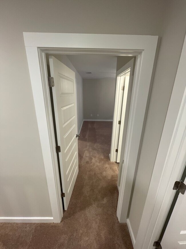 Building Photo - Home for Rent in Oak Grove, AL!! Available to View Now!!!