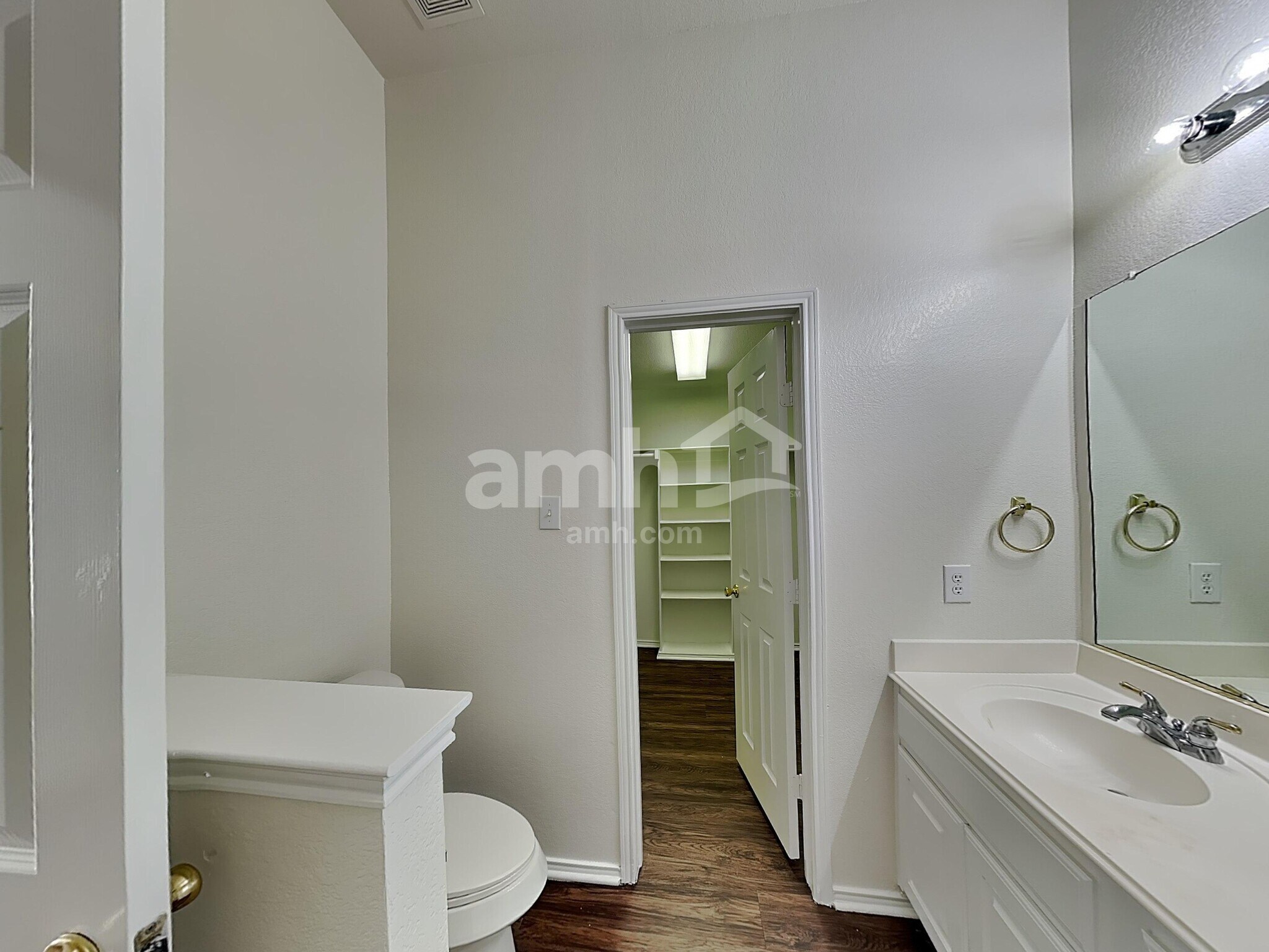 Building Photo - 432 Round Rock Rd