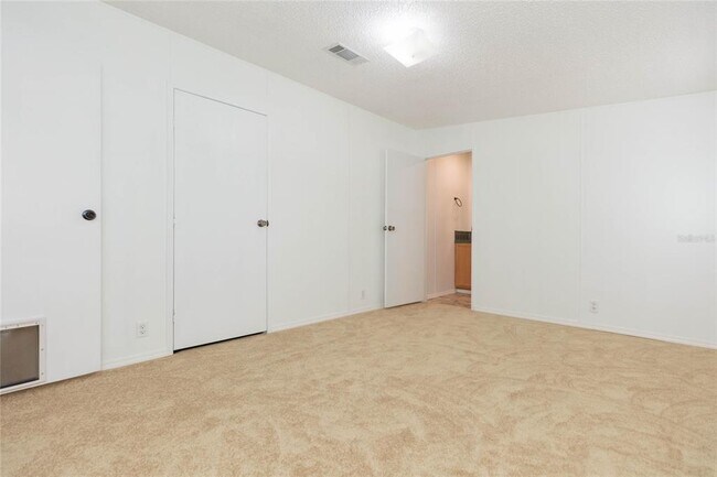 Building Photo - 14130 Bowie Rd