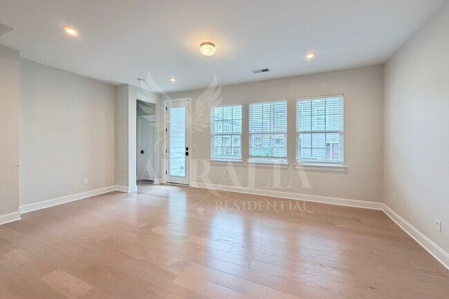 Building Photo - 829 Amley Pl