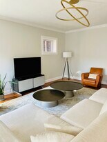 Building Photo - 5811 N Winthrop Ave