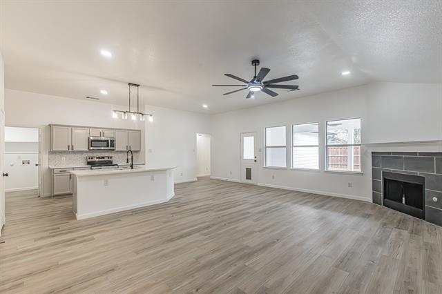 Building Photo - 1505 Kittyhawk Dr