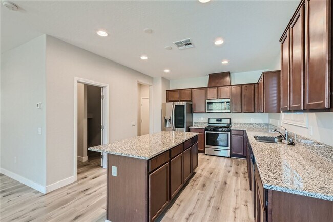 Building Photo - Gorgeous 2019 Build Home with Beautifully Landscaped Backyard! (COMING SOON)