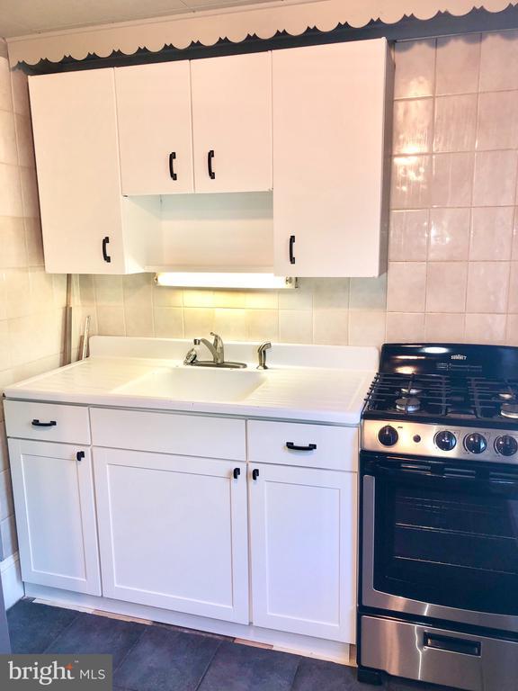 Building Photo - 4001 Center Ave