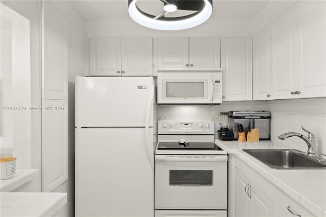 Building Photo - 1018 Durham A