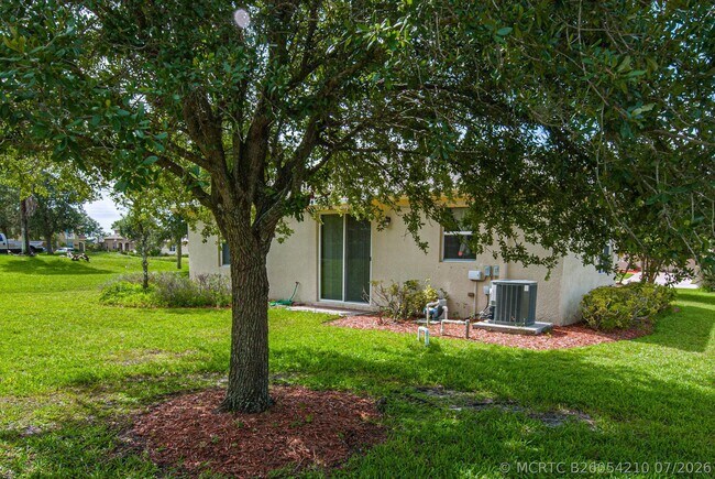 Building Photo - 9851 E Verona Cir