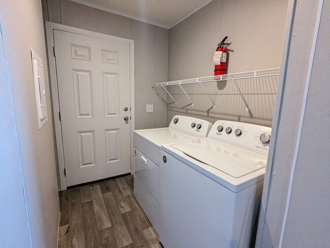 Building Photo - 153 Beech