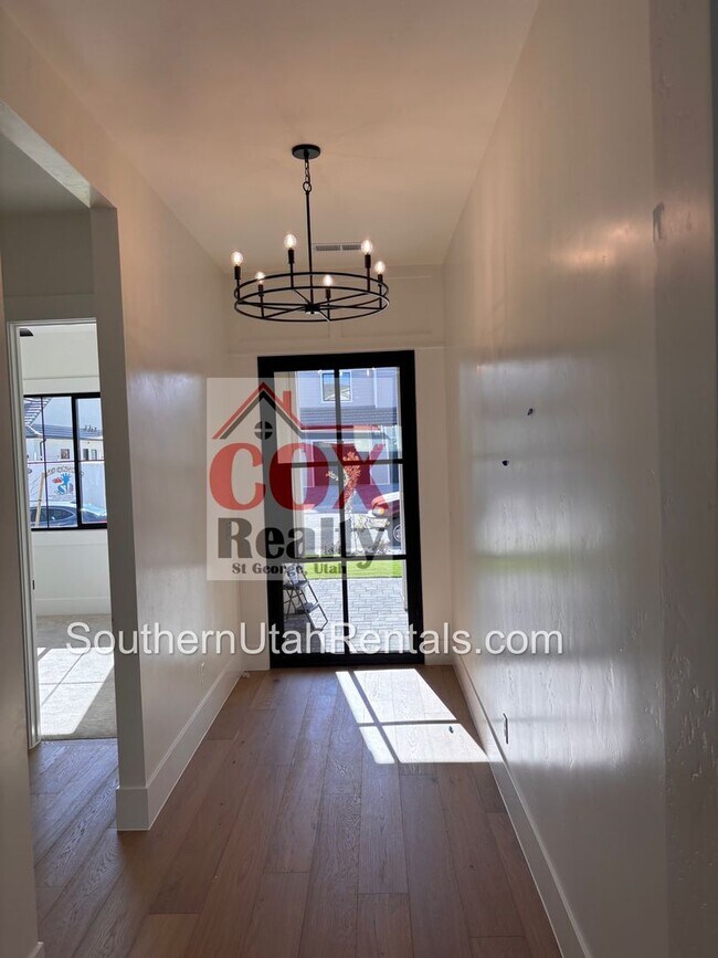 Building Photo - BRAND NEW 6 bed  | 4 bath | 3 car garage c...