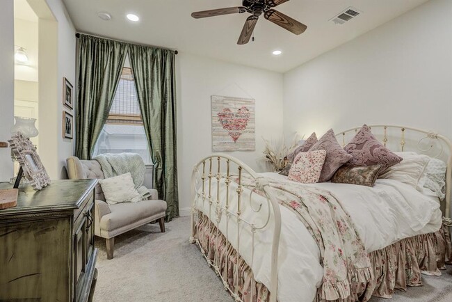 Building Photo - 4808 Globe Mallow Dr