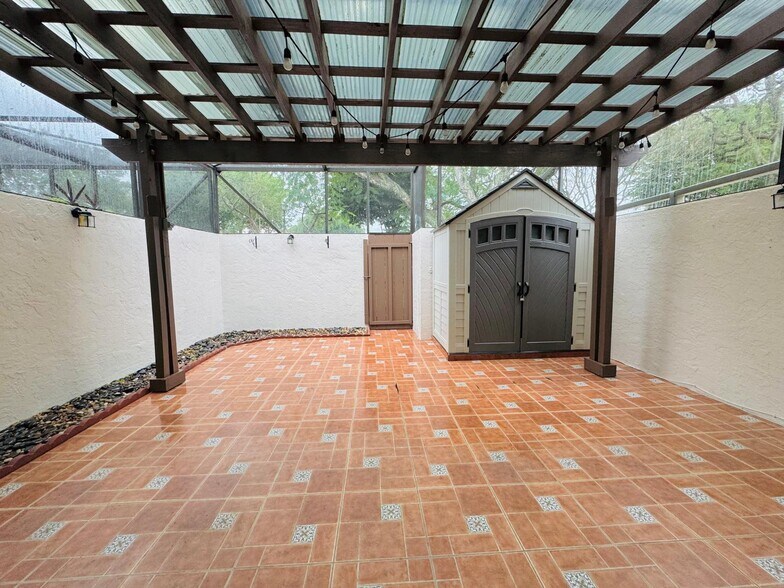 Building Photo - 13370 SW 90th Ter