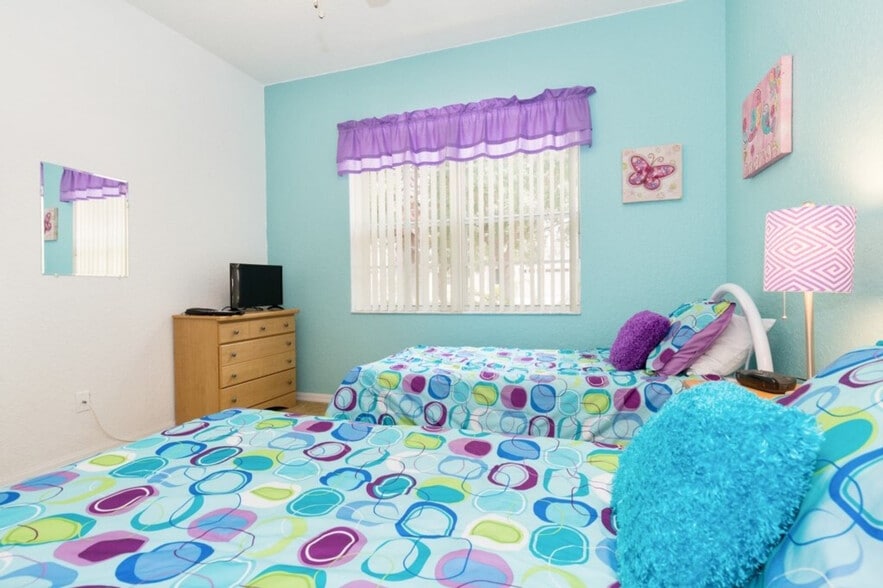 Building Photo - 459 Birkdale St