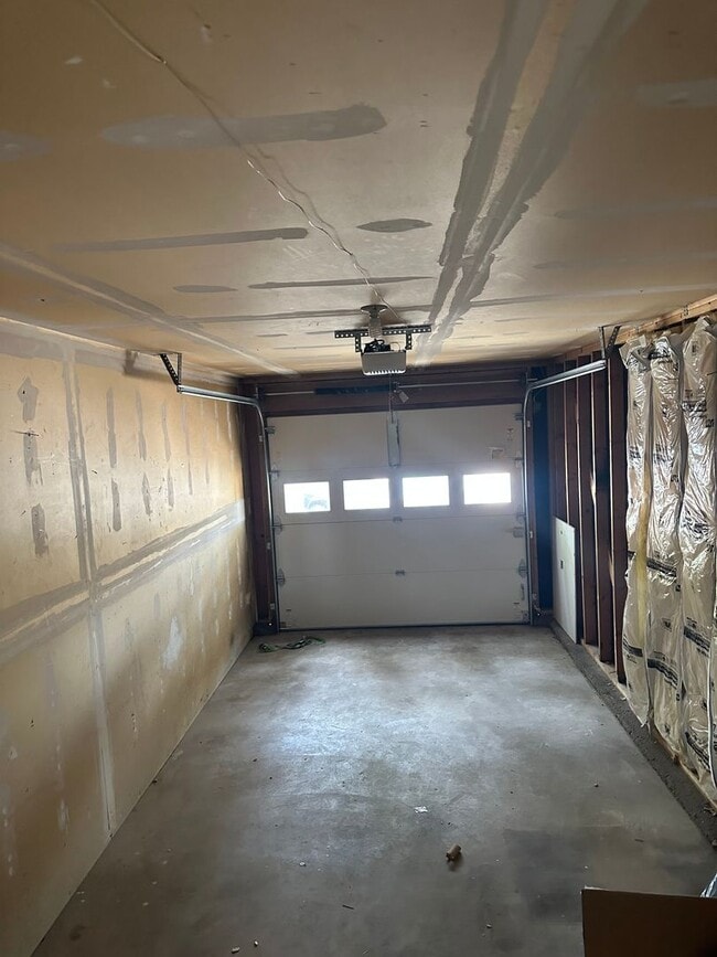 Building Photo - 5458 Fiesta Ln