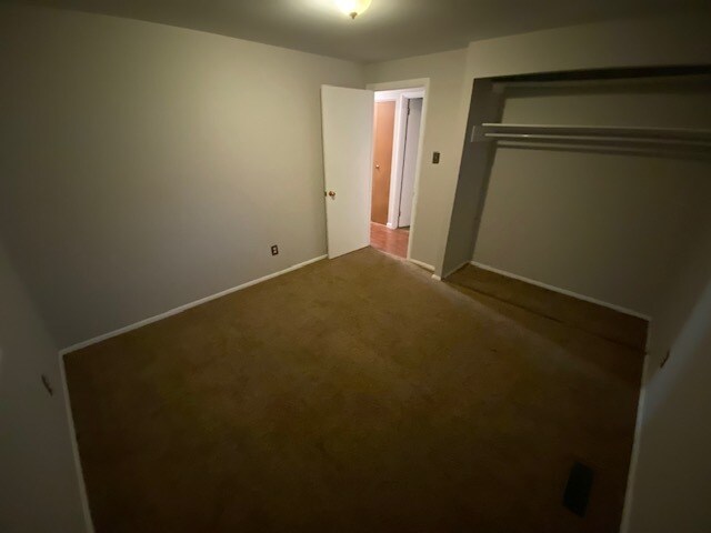 Building Photo - 1618 McCollough Dr