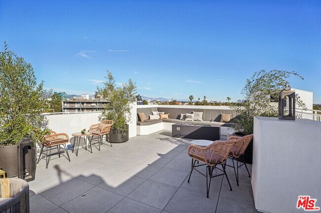 Building Photo - 1110 Spaulding Ave