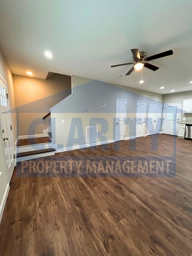 Building Photo - Two bedroom townhome in great, central location!