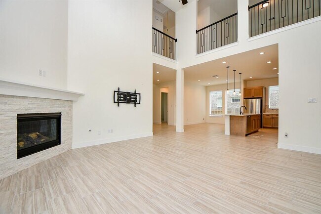 Building Photo - 7319 Bayberry Crescent Ln