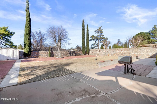 Building Photo - 10529 Texwood Ave