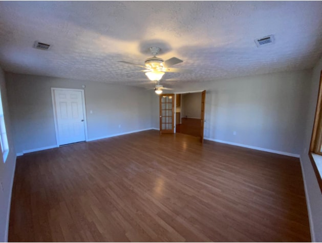 Building Photo - 4417 Thompson Bridge Rd