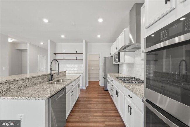 Building Photo - 5559 Trafalgar Cir