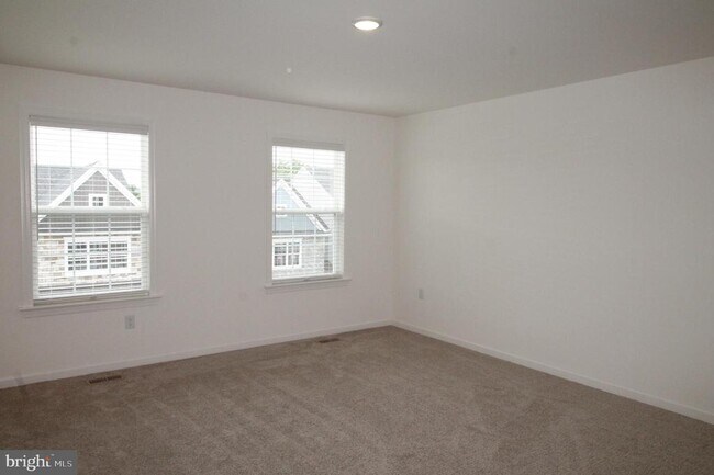 Building Photo - 2445 Spring Water Cir