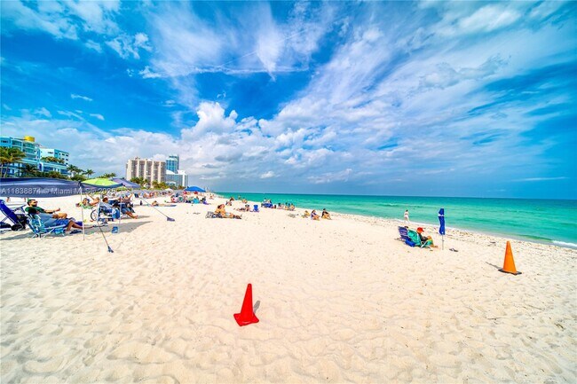 Building Photo - 6767 Collins Ave