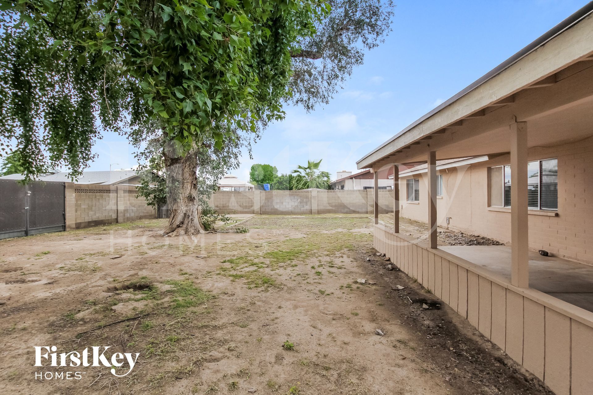 Building Photo - 3846 W Dalphin Rd