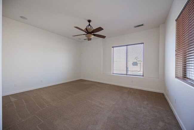 Building Photo - 12746 W Colter St