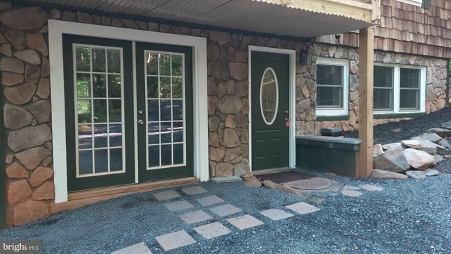 Building Photo - 461 Chipmunk Trail Ln