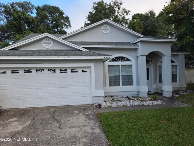 Building Photo - 8219 Teaticket Dr
